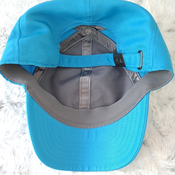 Under Armour womens blue gray golf hat. - Picture 7 of 7